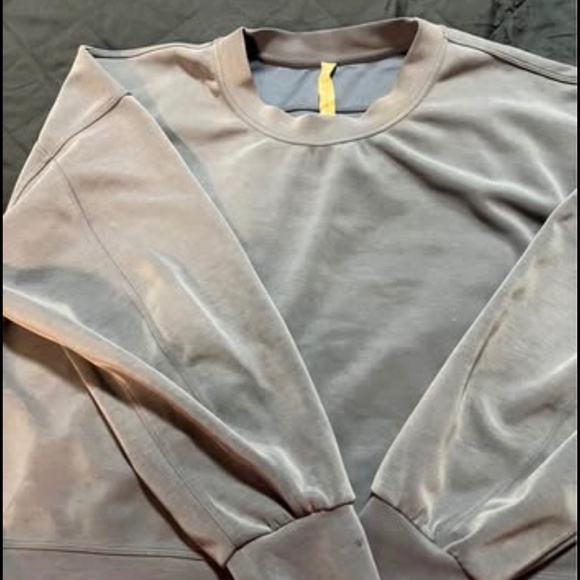 Lululemon Softstreme Perfectly Oversized Cropped Crew - Picture 3 of 3